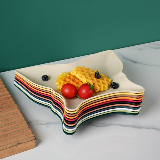 北歐塑料蝴蝶盤子通用小吃盤兒童創意家用零食麵包不規則盤